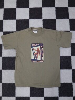 2001 Walt Disney World Olive Green 'Rebel For Freedom' Graphic Tee